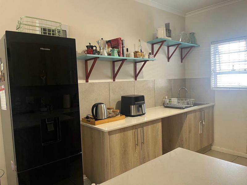 To Let 2 Bedroom Property for Rent in Heathfield Western Cape